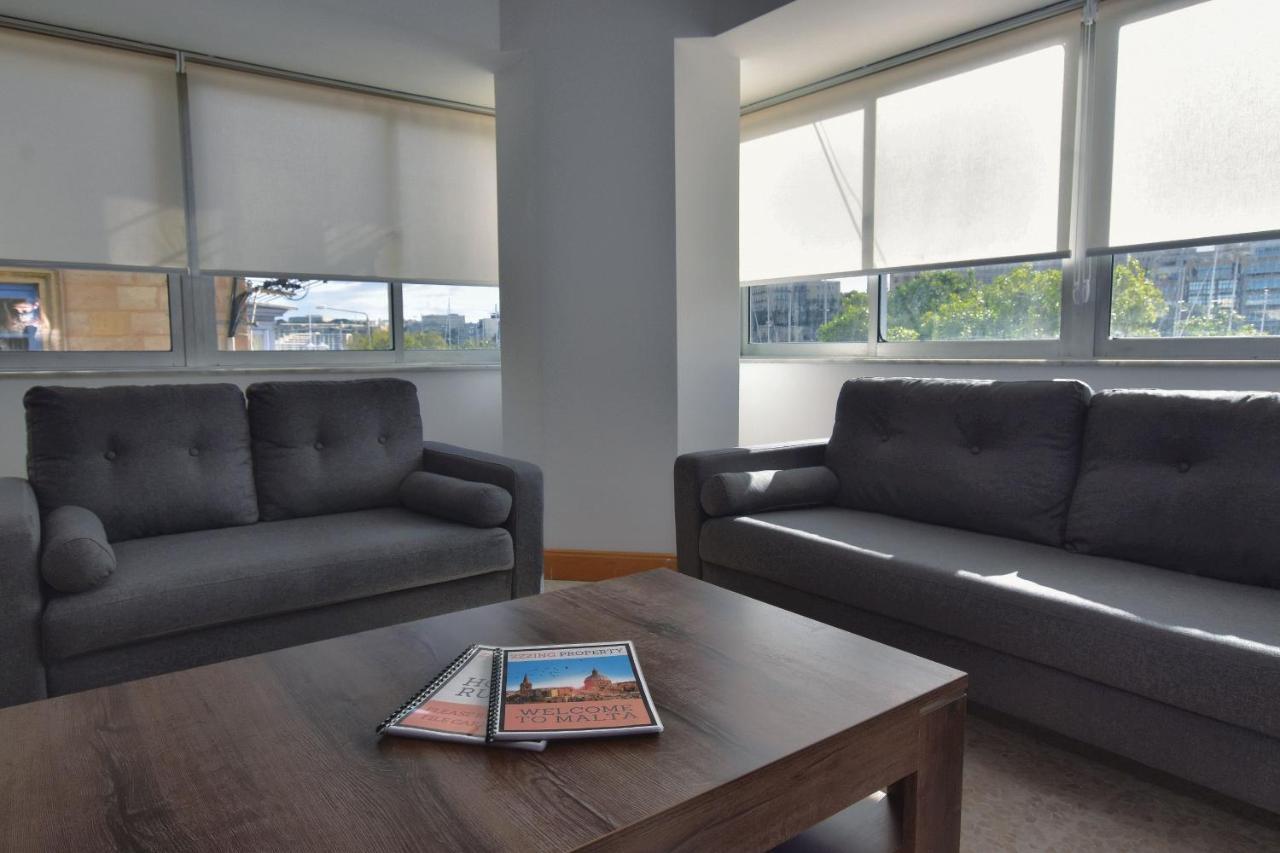 2 Bedroom, Central And Spacious Apartment With Sea View - 2 Msida Exterior foto